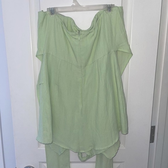 Romper - Picture 2 of 3